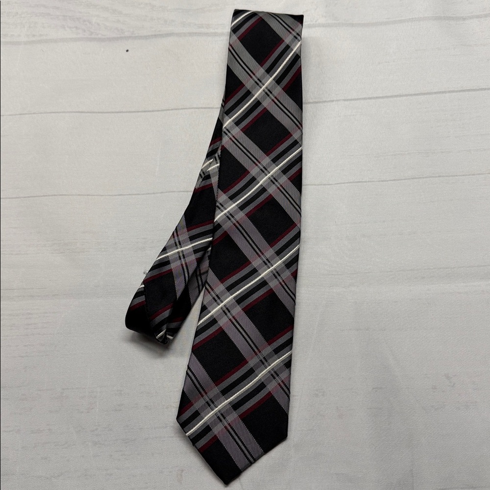 Donald J. Trump Signature Collection Black Patterned Silk Necktie - Picture 3 of 7